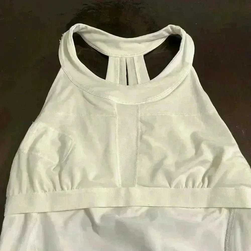 Lululemon womens top - Picture 7 of 7